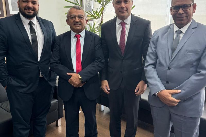 Zé da Emater e Chico participam de reunião com ministro e parlamentares em Brasília