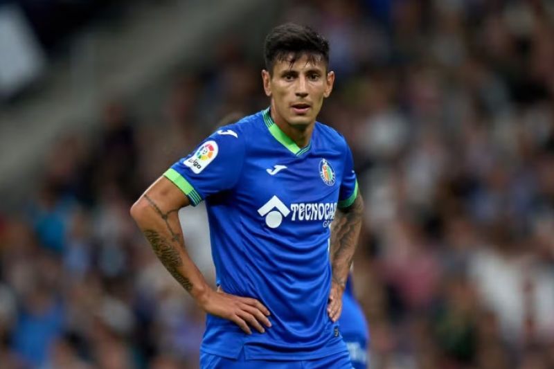 Alvo do Corinthians, lateral não joga há nove meses