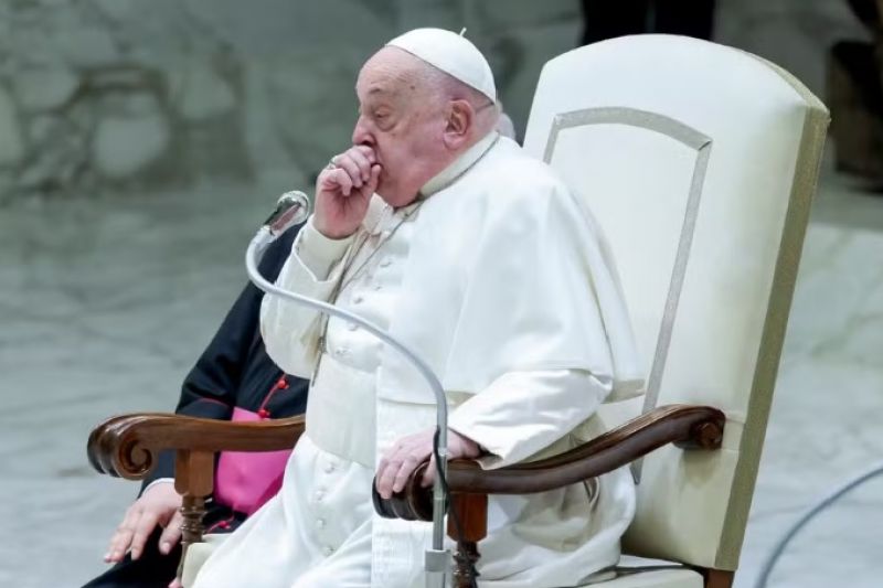 Papa Francisco está com infecção polimicrobiana e Vaticano diz que situação é complicada