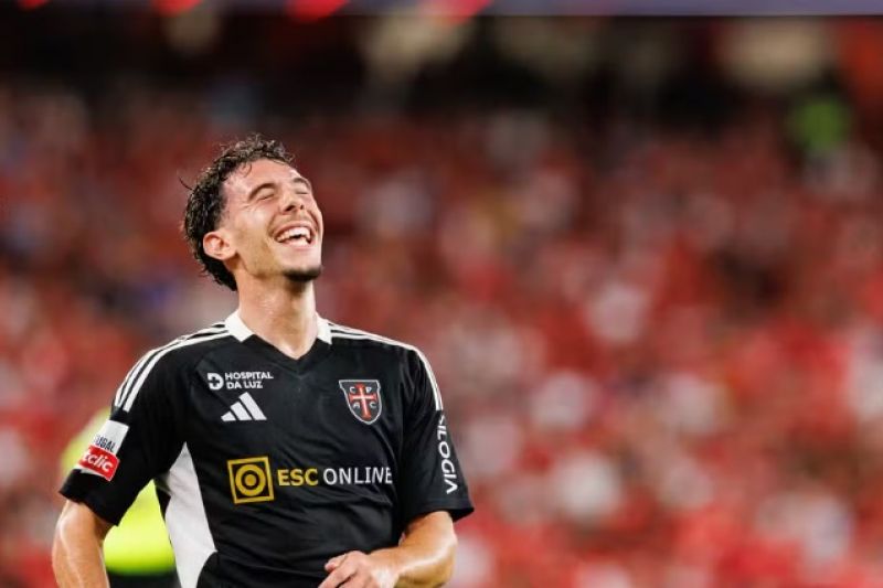 Vasco fecha contratação de meia português do Casa Pia