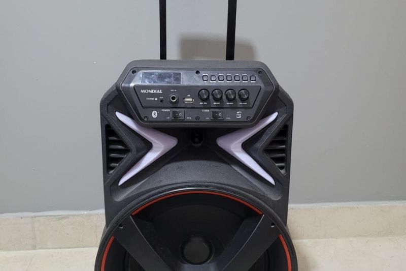 Homem é autuado pela polícia por perturbação do sossego com som alto em Inhapi