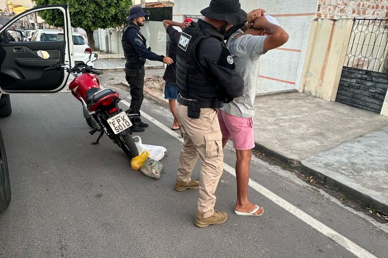 SMTT recupera moto roubada e detém condutor em Delmiro Gouveia