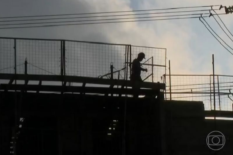 PAC investe R$ 700 bilhões em dois anos, mas metade das obras ainda não começou