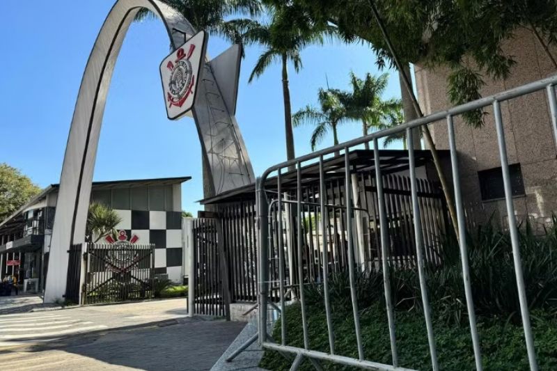 Corinthians apura possível rombo milionário em balanço de 2023