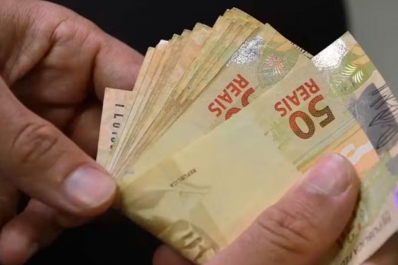Abono salarial tem novo pagamento hoje