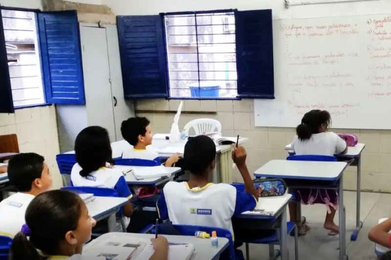 Aprendizagem na educação básica ainda não retomou níveis pré-pandemia