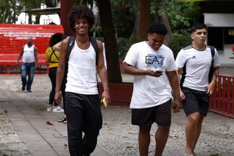Enem 2025: prazo para pedir isenção da taxa acaba nesta sexta