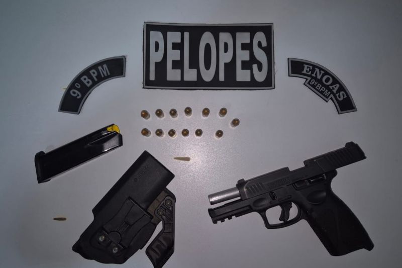 Homem é preso depois de ser flagrado com pistola na cintura em bar em Delmiro Gouveia