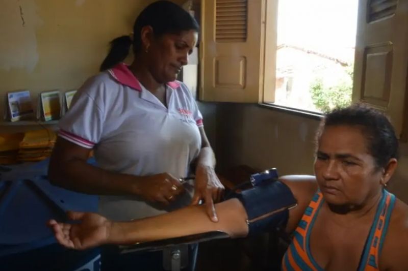 Um terço dos médicos deixou Atenção Primária à Saúde entre 2022 e 2024
