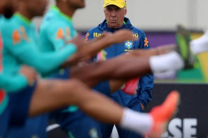 Brasil enfrenta Equador na estreia do italiano Carlo Ancelotti