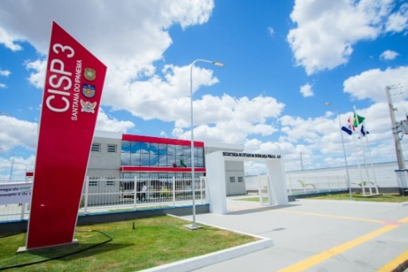 Homem é preso por descumprir medida protetiva e agredir ex-esposa em Santana do Ipanema