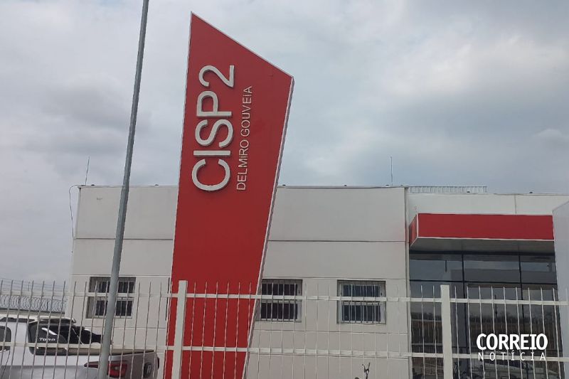 Homem é preso suspeito de usar enxada para agredir companheira em Delmiro Gouveia