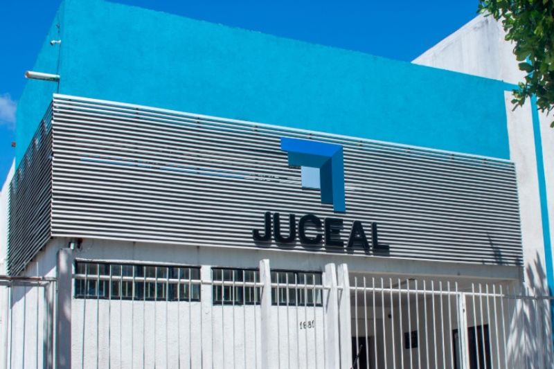 Alagoas bate recorde e abre mais de 23 mil empresas no primeiro semestre