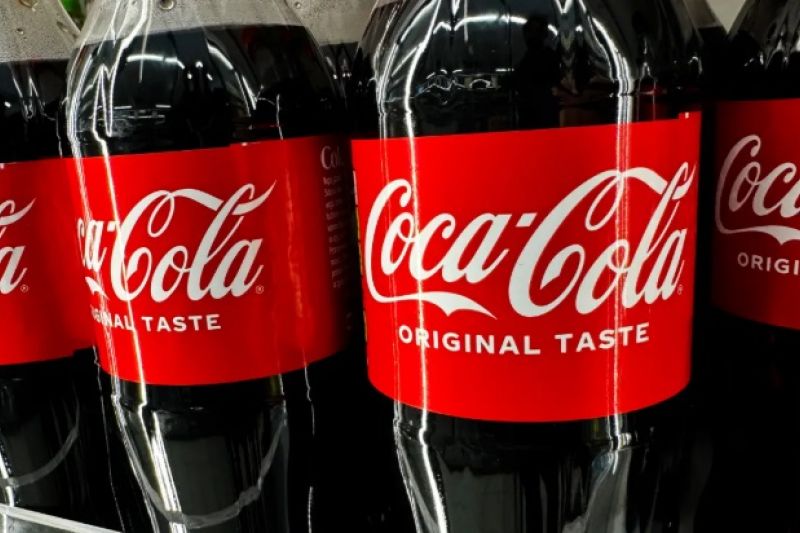 Coca-Cola vai produzir nova versão após pressão de Trump
