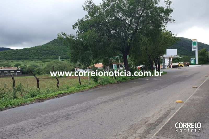 Jovem de 25 anos fica ferido após cair de moto em curva em trecho da AL-145 em Água Branca