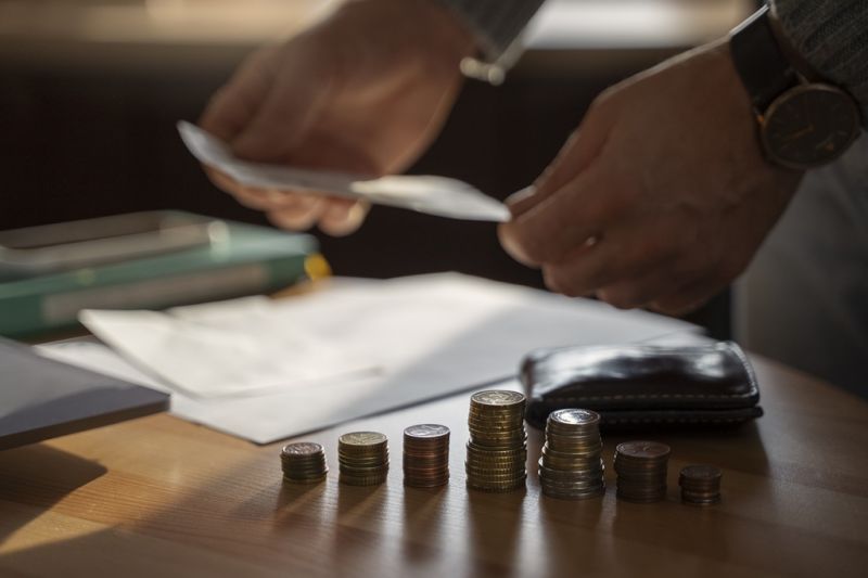 Restrição no CPF! 3 armadilhas financeiras que levam à inadimplência e como evitá-las