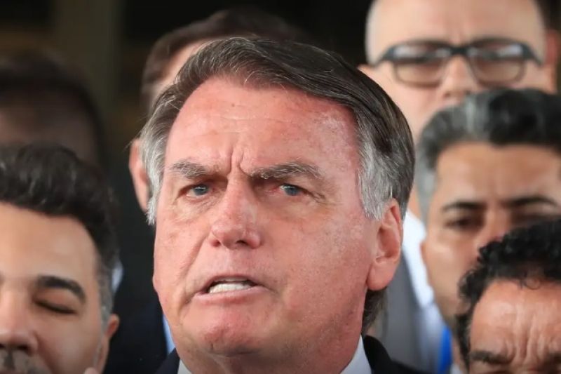 Defesa de Bolsonaro se diz surpreendida com indiciamento