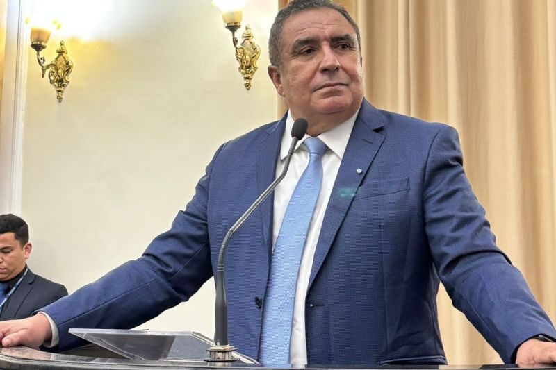 Inácio Loiola celebra ordem de serviço para Estrada do Feijão que ligará Piranhas a Inhapi