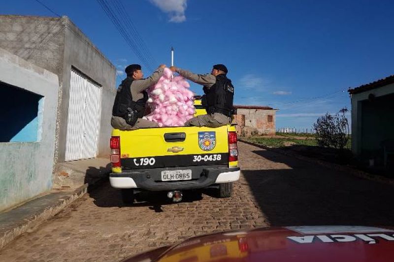 Natal Solidário do GPM do Piau: quando Papai Noel é fardado e o trenó é uma viatura