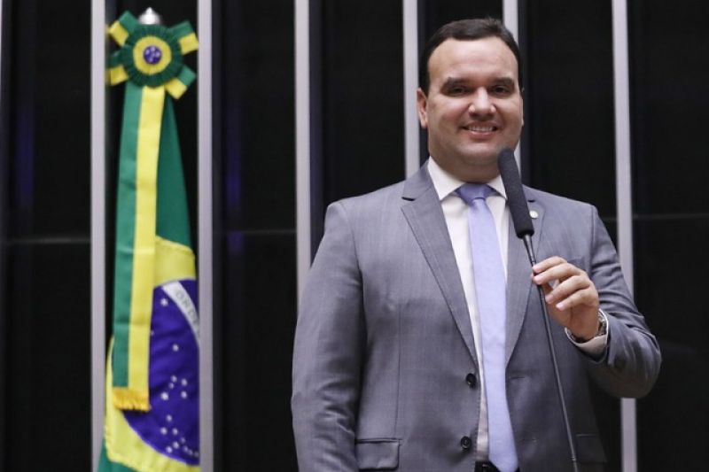 Deputado Luciano Amaral revela sua posição sobre temas emblemáticos na política