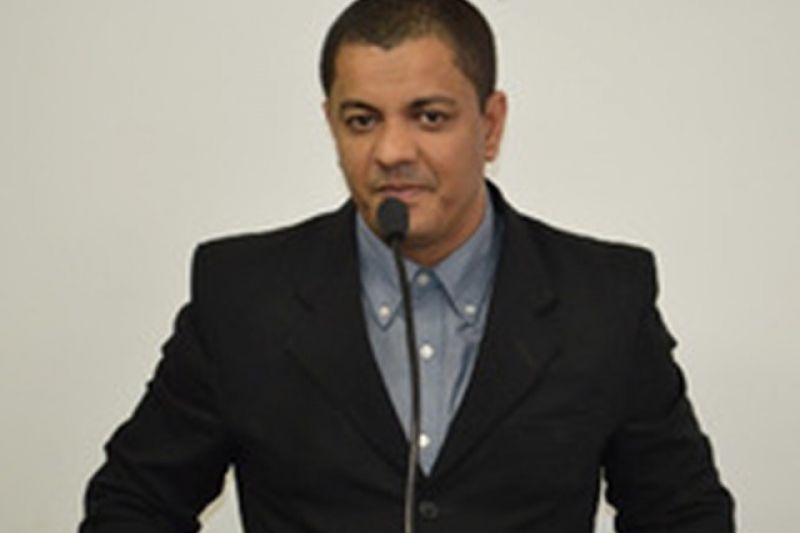 Exoneração de Giuliano Ribeiro é apenas a primeira de outras que virão em Delmiro