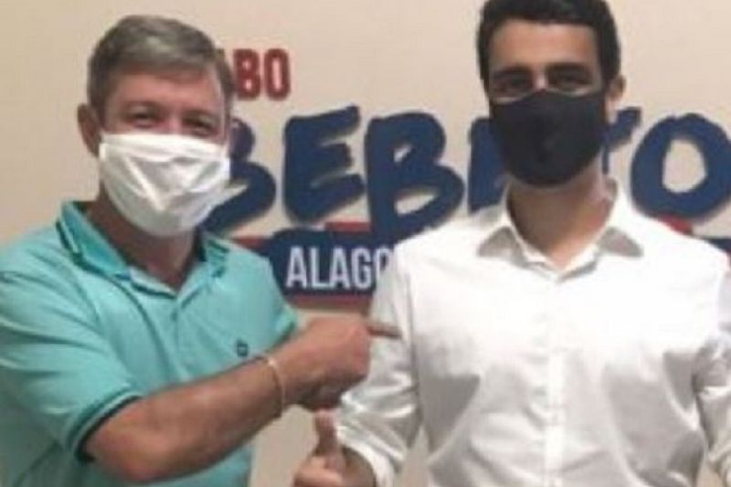 Aliado fiel de Bolsonaro, Cabo Bebeto apoia pré-candidato de partido socialista em Alagoas