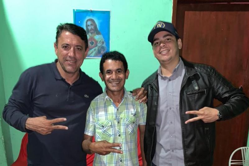 Pré-candidato a vereador muda de lado e passa a poiar Véio Duca em Olivença