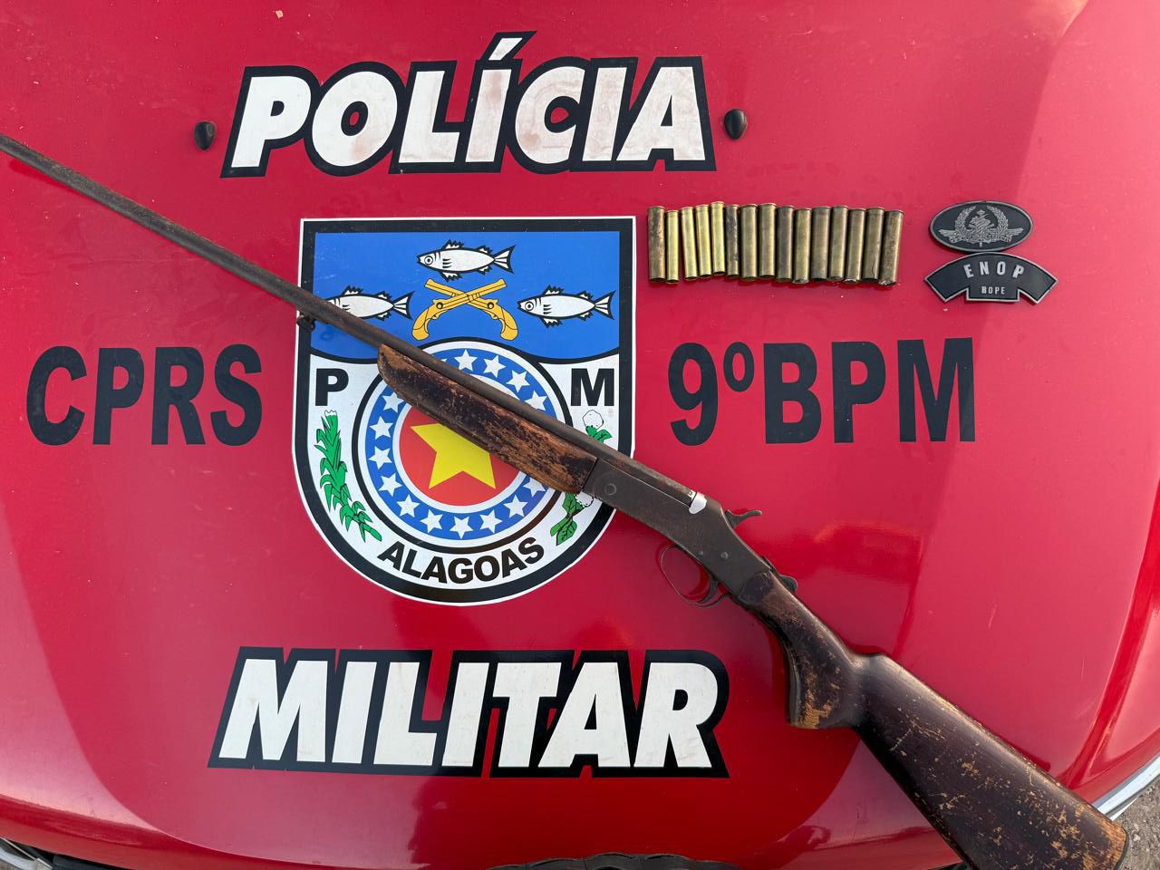 Homem é preso em flagrante por ameaçar esposa e manter arma irregular em Água Branca