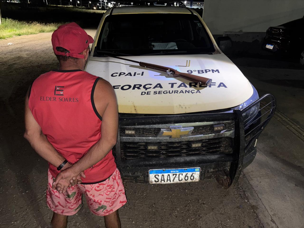 Homem é preso por posse ilegal de arma e ameaças na zona rural de Canapi